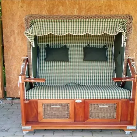 Spacious In Neukirchen, Cleaning Included